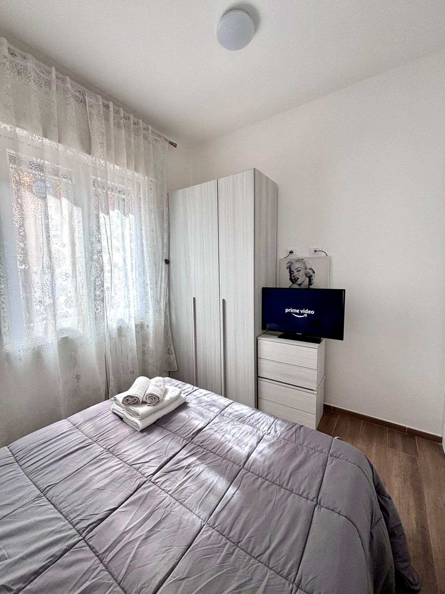 Appartement Bilocale In Bande Nere-Metro Rossa Duomo à Milan Extérieur photo